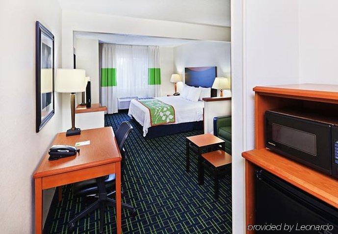 Fairfield Inn & Suites Λούμποκ Δωμάτιο φωτογραφία