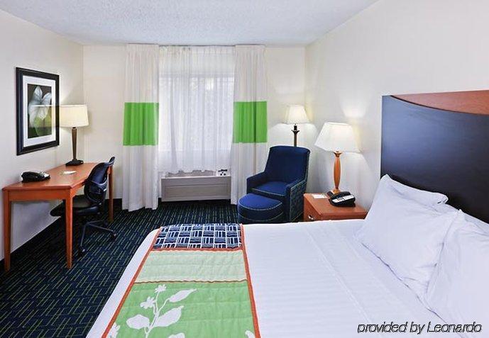 Fairfield Inn & Suites Λούμποκ Δωμάτιο φωτογραφία