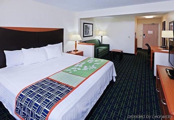 Fairfield Inn & Suites Λούμποκ Δωμάτιο φωτογραφία