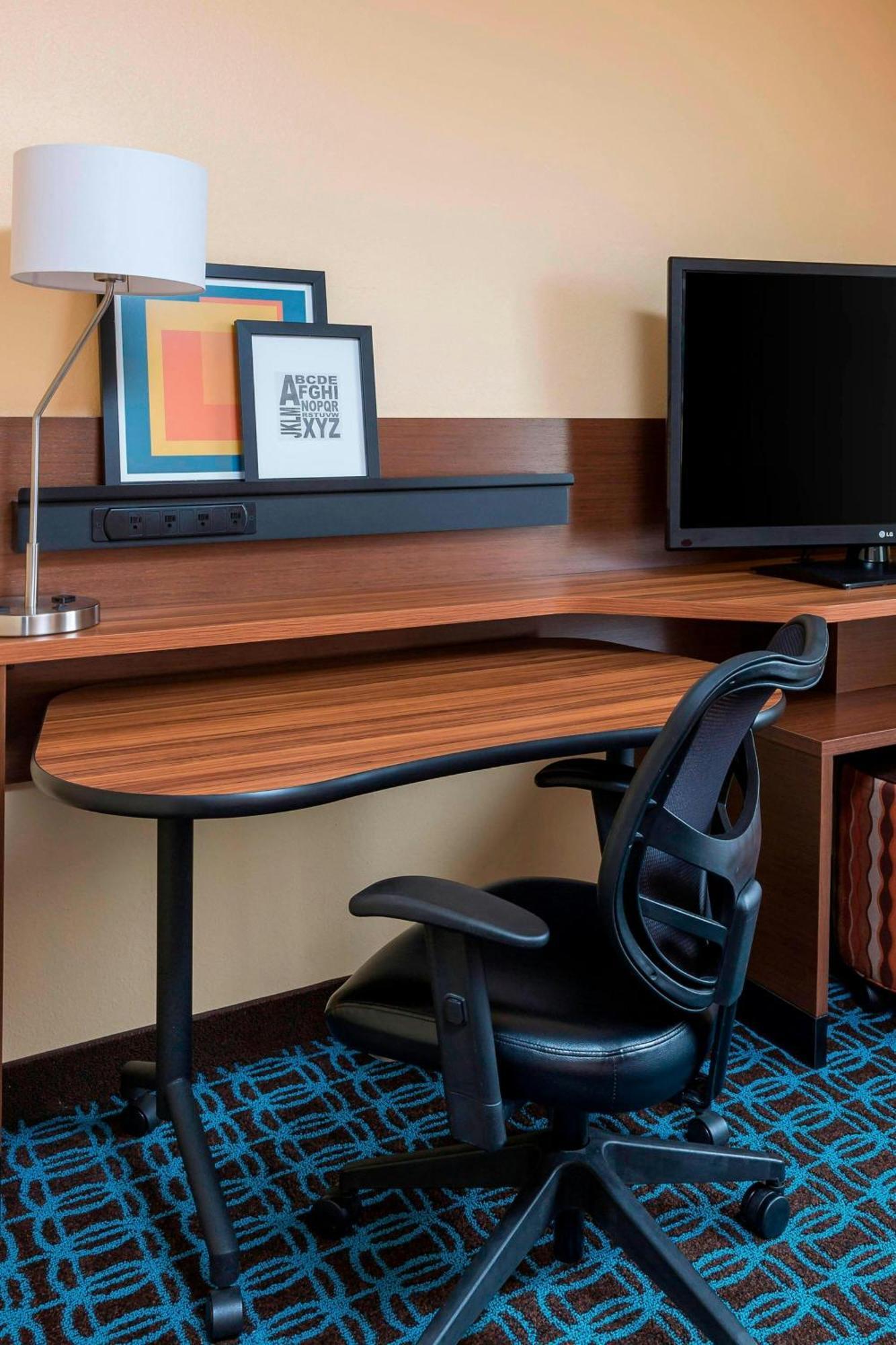 Fairfield Inn & Suites Λούμποκ Εξωτερικό φωτογραφία