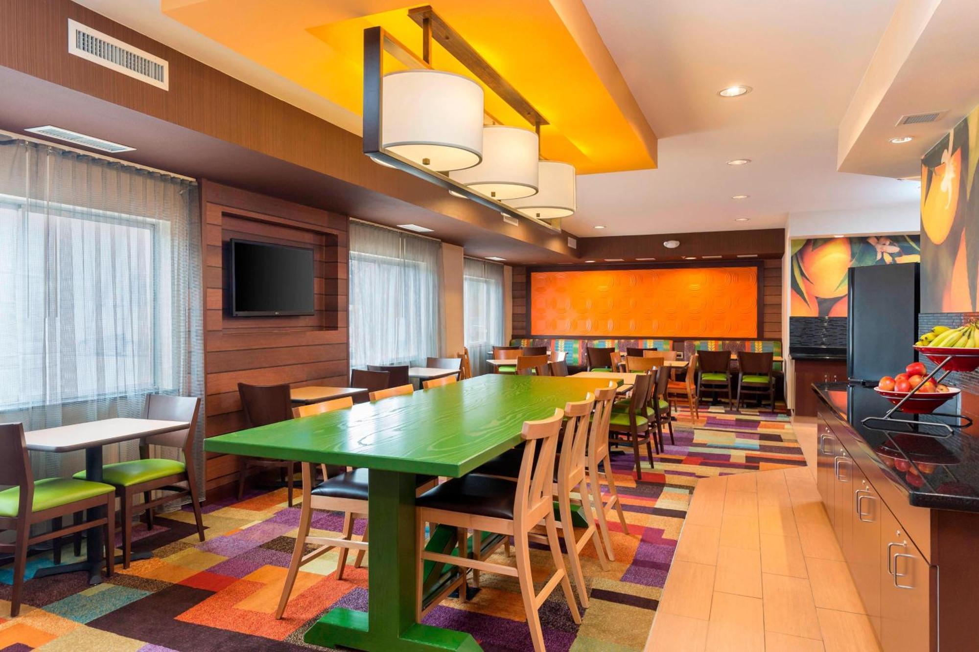 Fairfield Inn & Suites Λούμποκ Εξωτερικό φωτογραφία